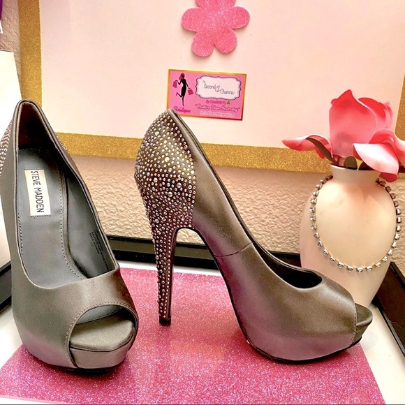“ Steve Madden “ high heels size “ 7 M “ - Picture 2 of 13